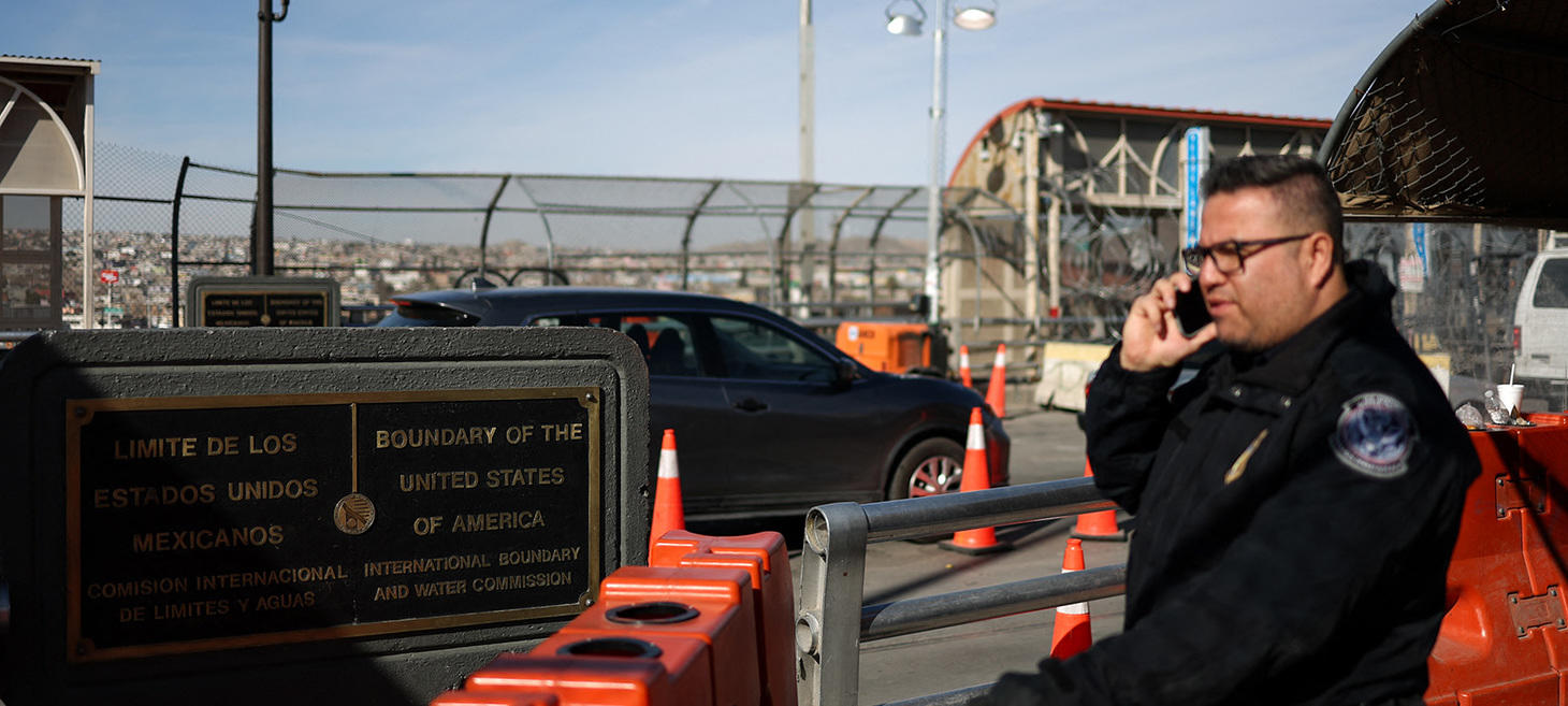 Trump Halts Refugee Arrivals in Crackdown