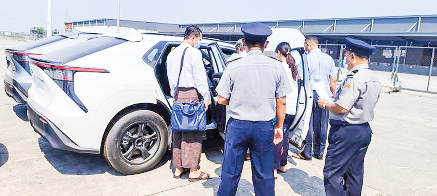 Electric vehicles arrive at Yangon Port