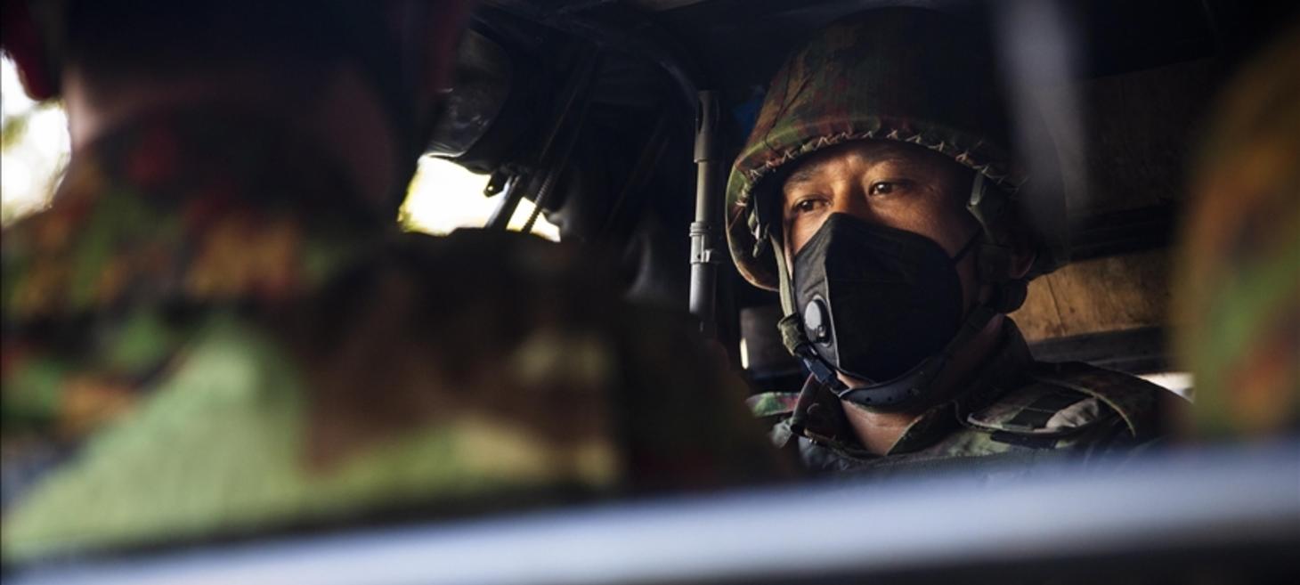 62 Myanmar soldiers flee to Thailand after rebels attacked their checkpoints