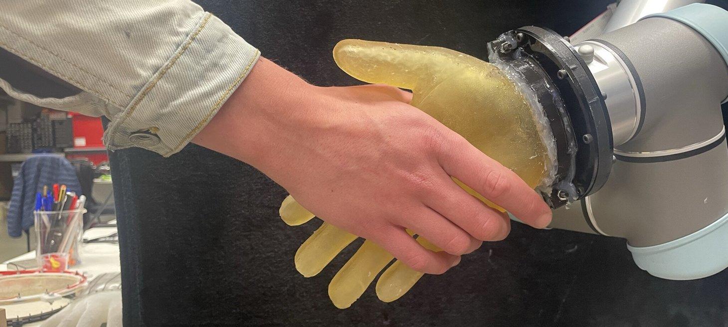 Single-material electronic skin gives robots the human touch