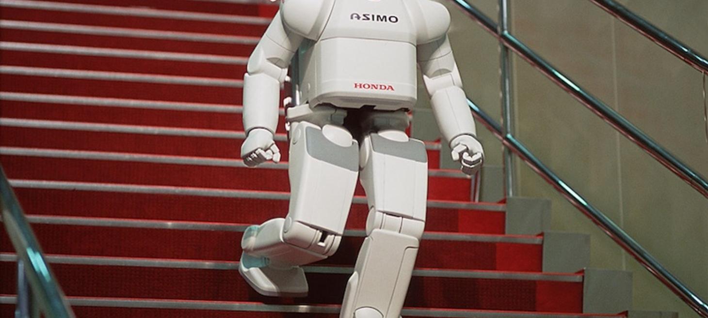 Why humanoid robots are better suited than wheels for human environments