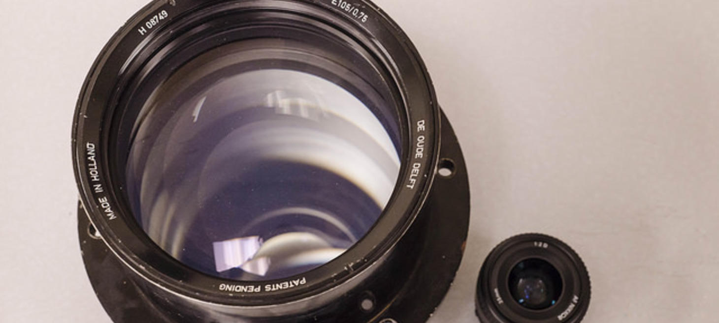 Photographer Finds Massive De Oude Delft 105mm f/0.75 Lens, Manages to Use it with His D610