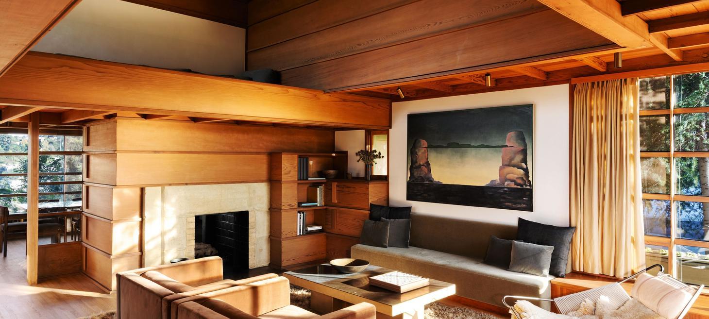 How House, Los Angeles: A Renovated Rudolph Schindler Gem