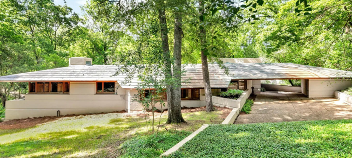 Frank Lloyd Wright's Fountainhead in Photos
