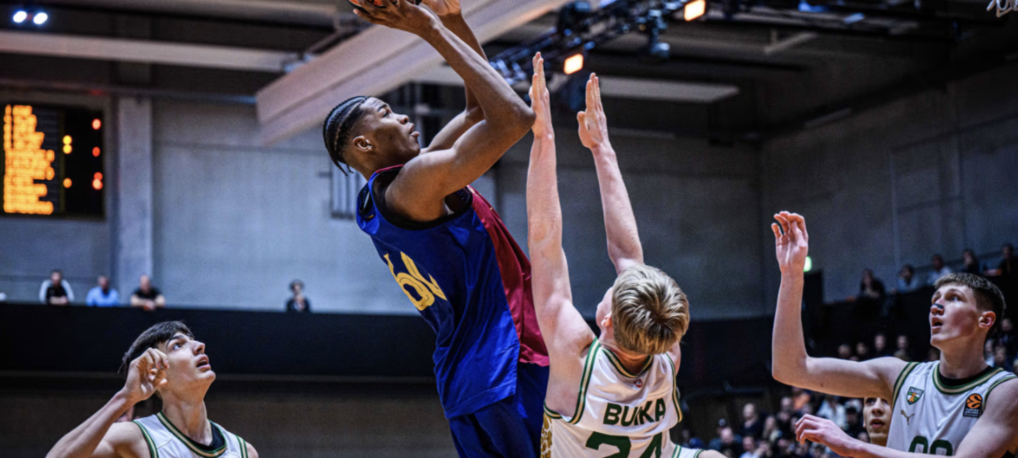 The Ginormous 13-Year-Old Who Might Be the NBA’s Next Unicorn