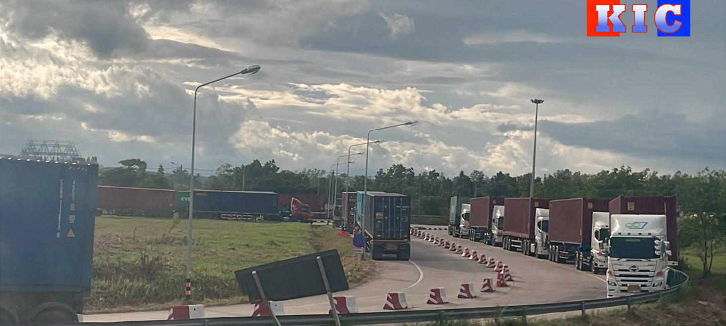500 trucks stranded at Thailand-Myanmar border as junta blocks imports - Burma News International