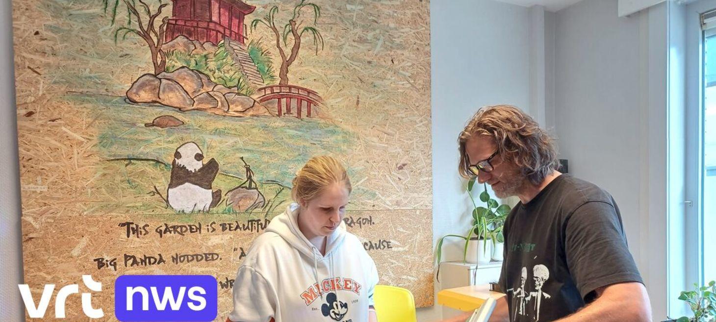 Hogeschool VIVES opent in Roeselare creatieve zeefdrukkerij 'De drukteure' als ontmoetingsplek voor studenten - L'école supérieure VIVES ouvre à Roulers une imprimerie sérigraphique créative, "De Drukteure", qui servira de lieu convivial pour étudiants