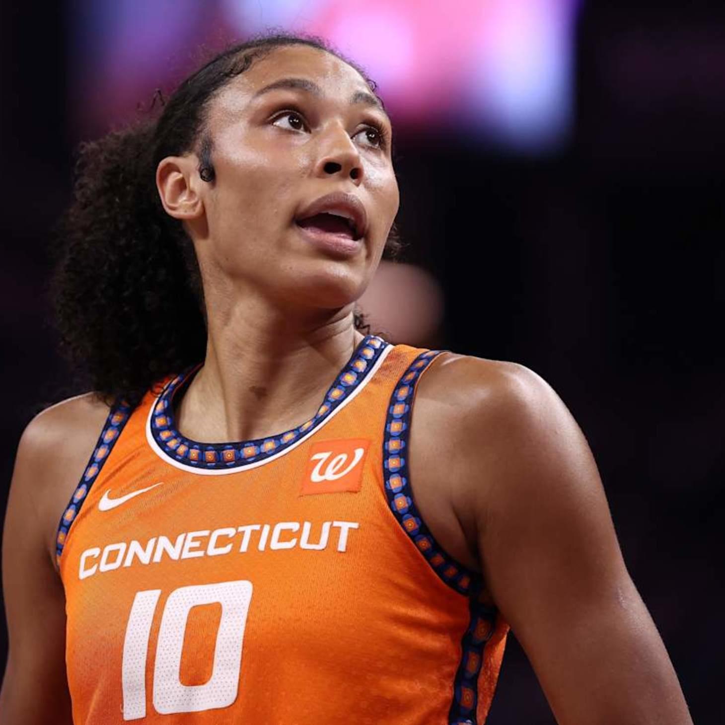 Olivia Nelson-Ododa Emerged as Key Leader in Connecticut Sun's Rebuilding Season