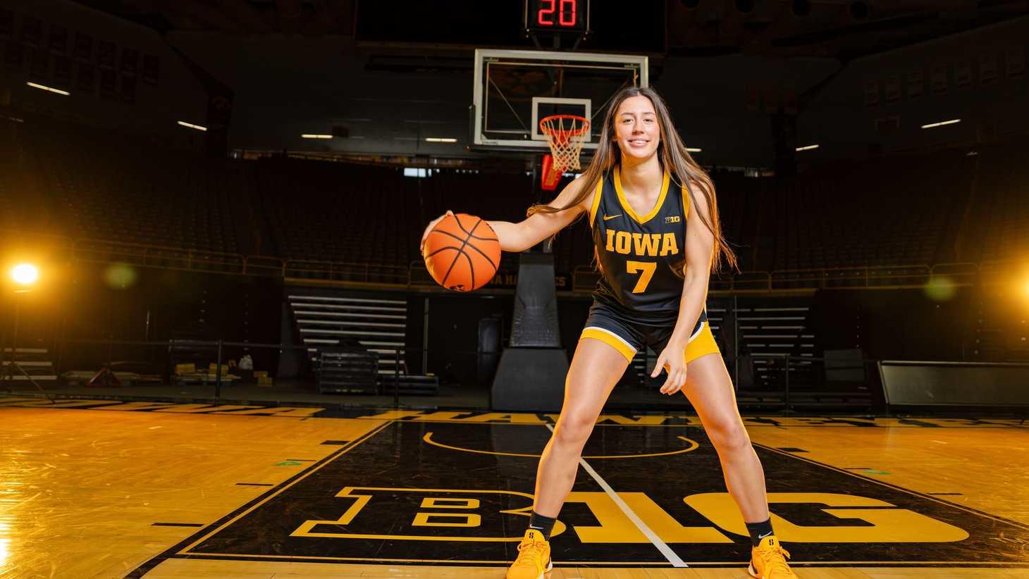 Addie Deal ready to end long wait to star with Iowa women’s basketball