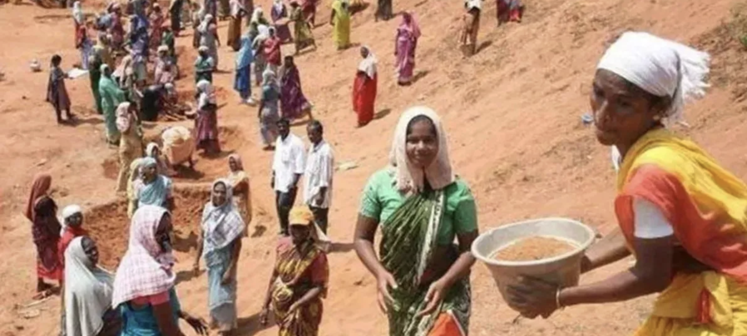 मनरेगा में 100 दिन रोजगार की गारंटी अधूरी, पांच साल में 600 लोगों को भी नहीं मिला पूरा काम