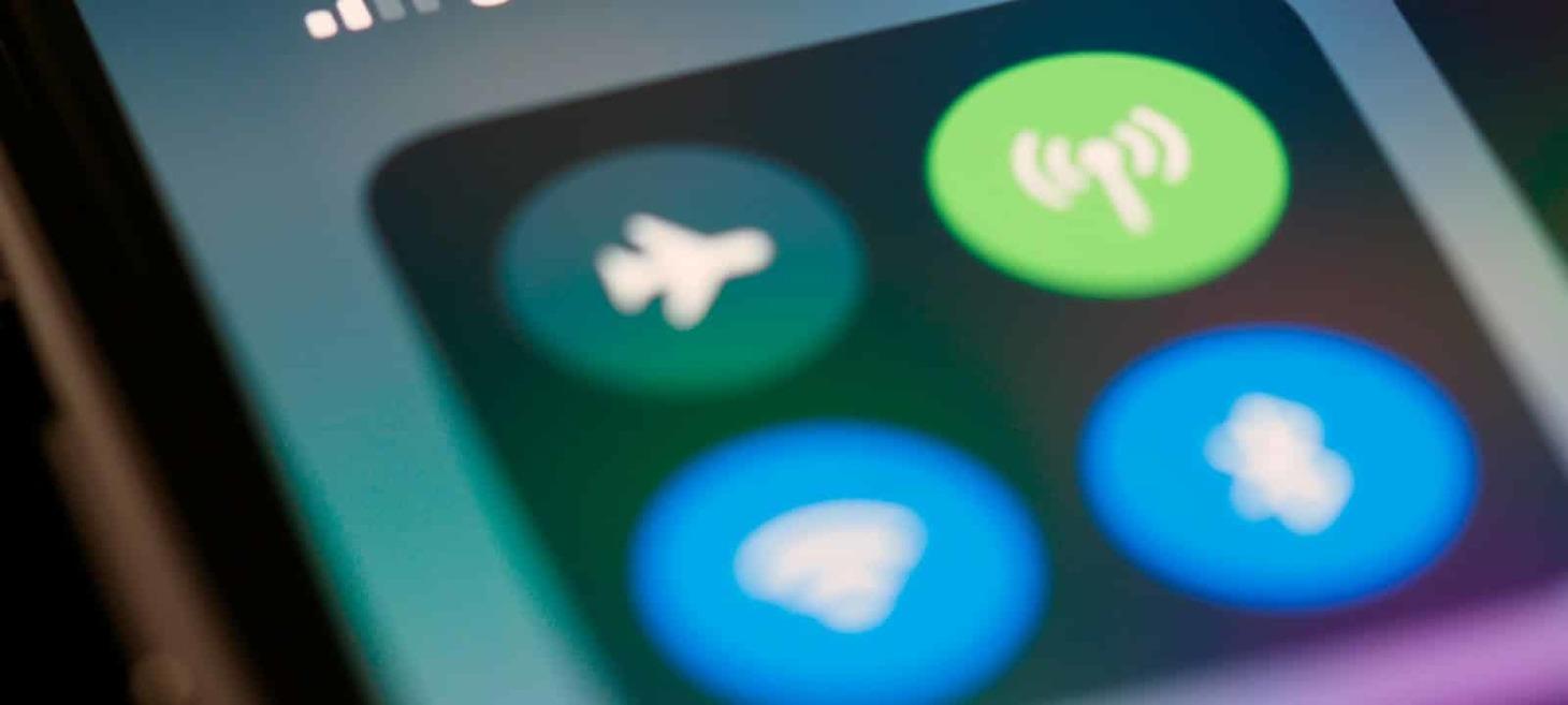 Pourquoi vous devriez toujours désactiver le Wi-Fi sur votre téléphone lorsque vous quittez la maison