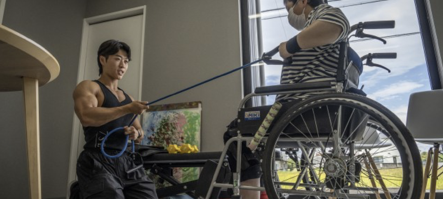 Young bodybuilders lift Japan's ailing care sector