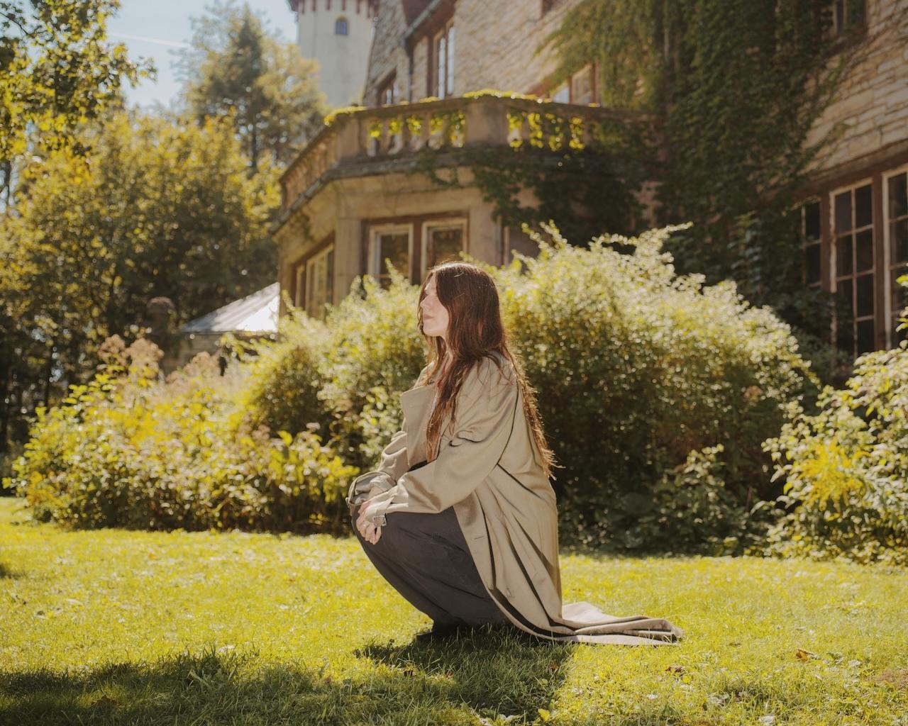 GIA MARGARET presents new single 'Alive Inside' | From Singing