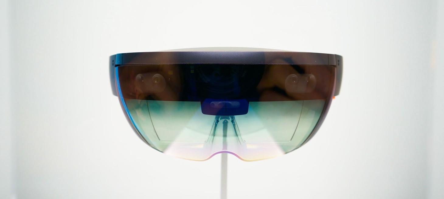 Best Practices For Mixed Reality Design in 2017