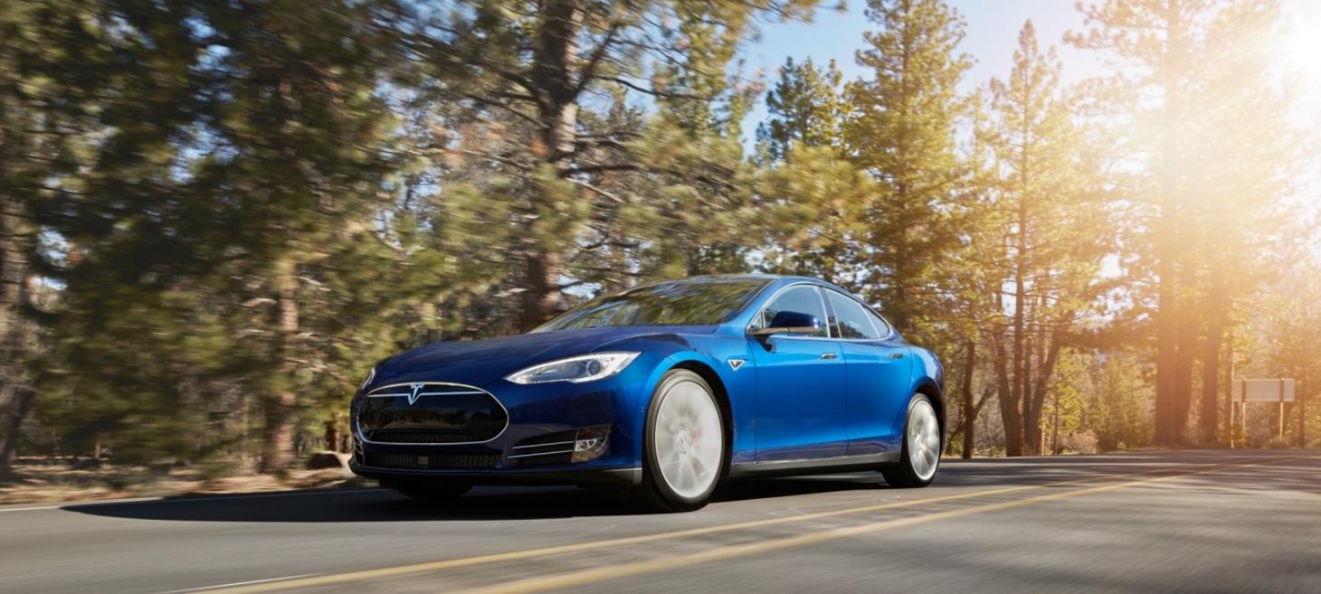 Introducing the All-Wheel Drive Model S 70D