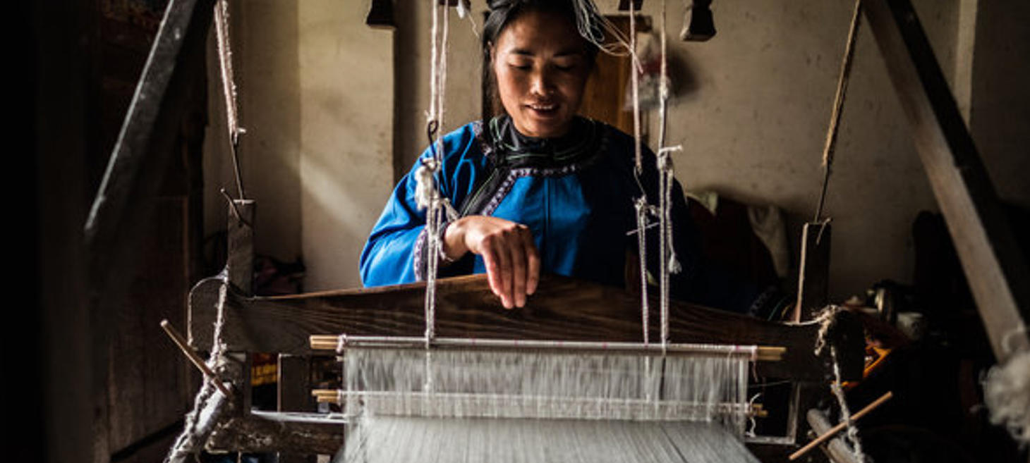 Chinese Village Keeps Alive a Tradition of Indigo Dyeing