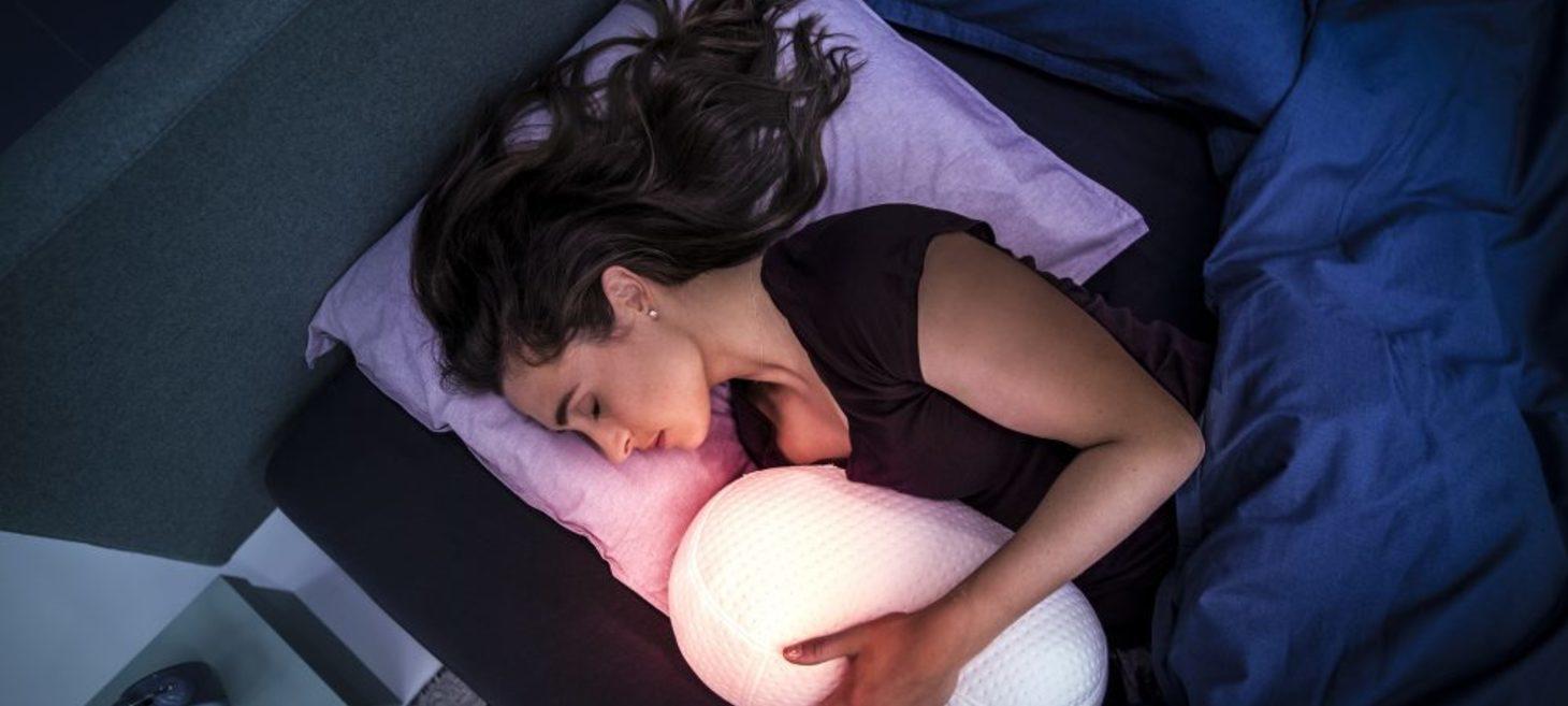 Dutch startup Somnox doubled its Kickstarter goal for the world's first sleep robot