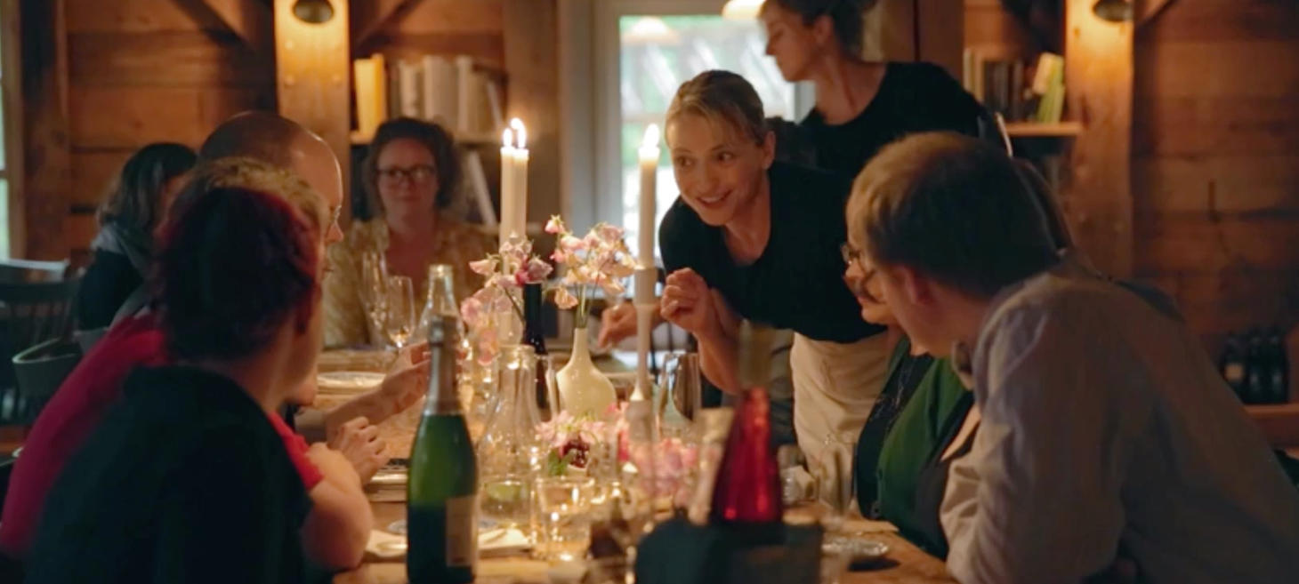 A Tiny, In-Demand Restaurant in Maine Asked for Reservations by Notecard â And Got 20,000 of Them
