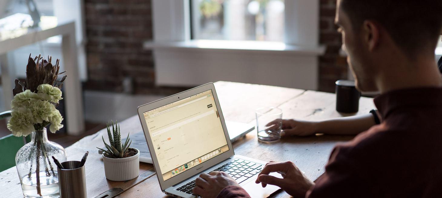 Why Every Freelancer Needs an Email Signature