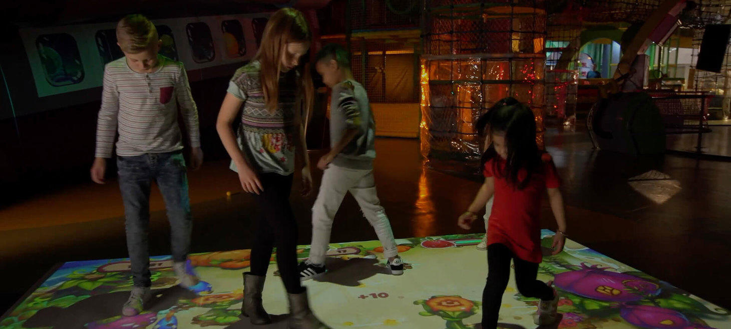 Beam | Floor Projection Games: Interactive Floor and Wall Game Projector