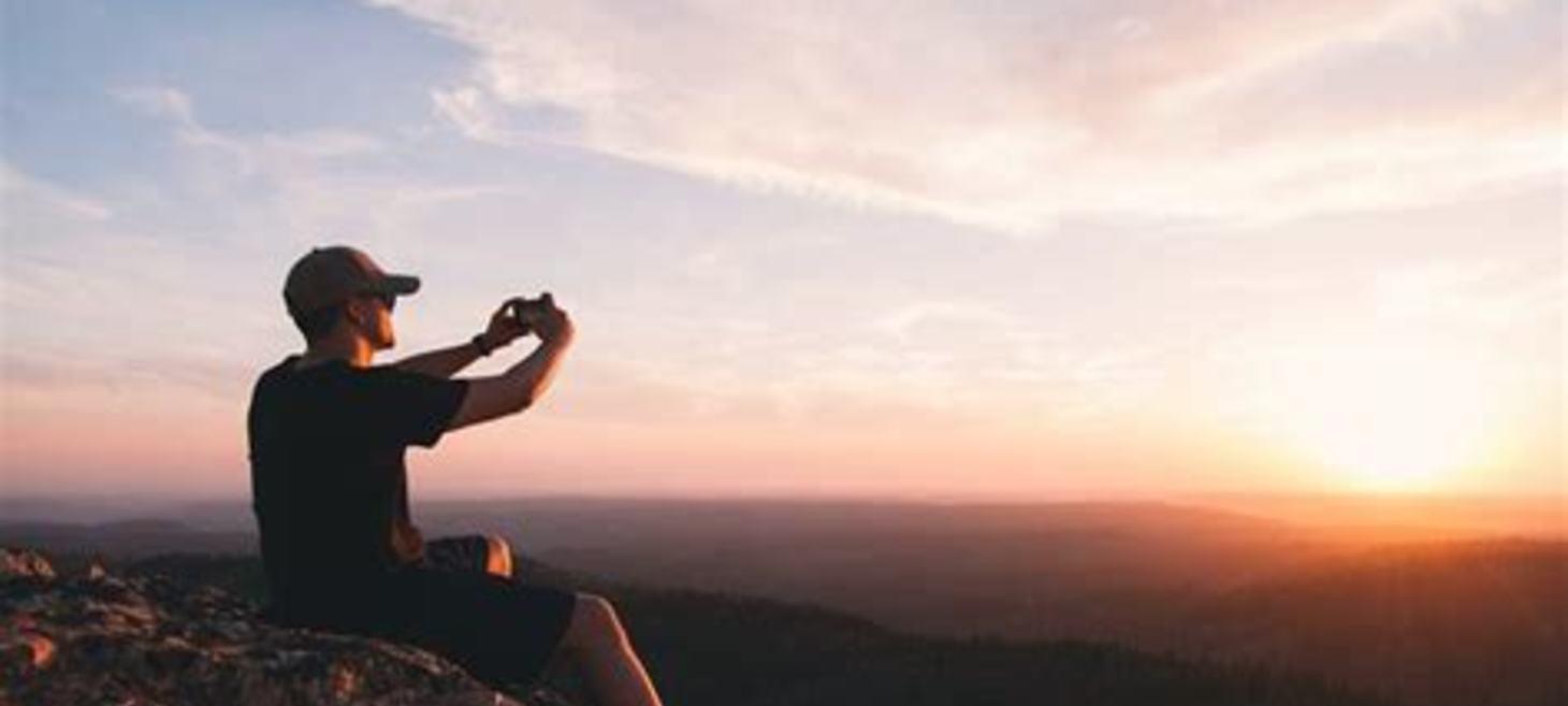 A Picture Is Worth 1000 Words: How Photography Can Help Your Mental HealthPick the Brain | by Jennifer Landis| Pickthebrain.com