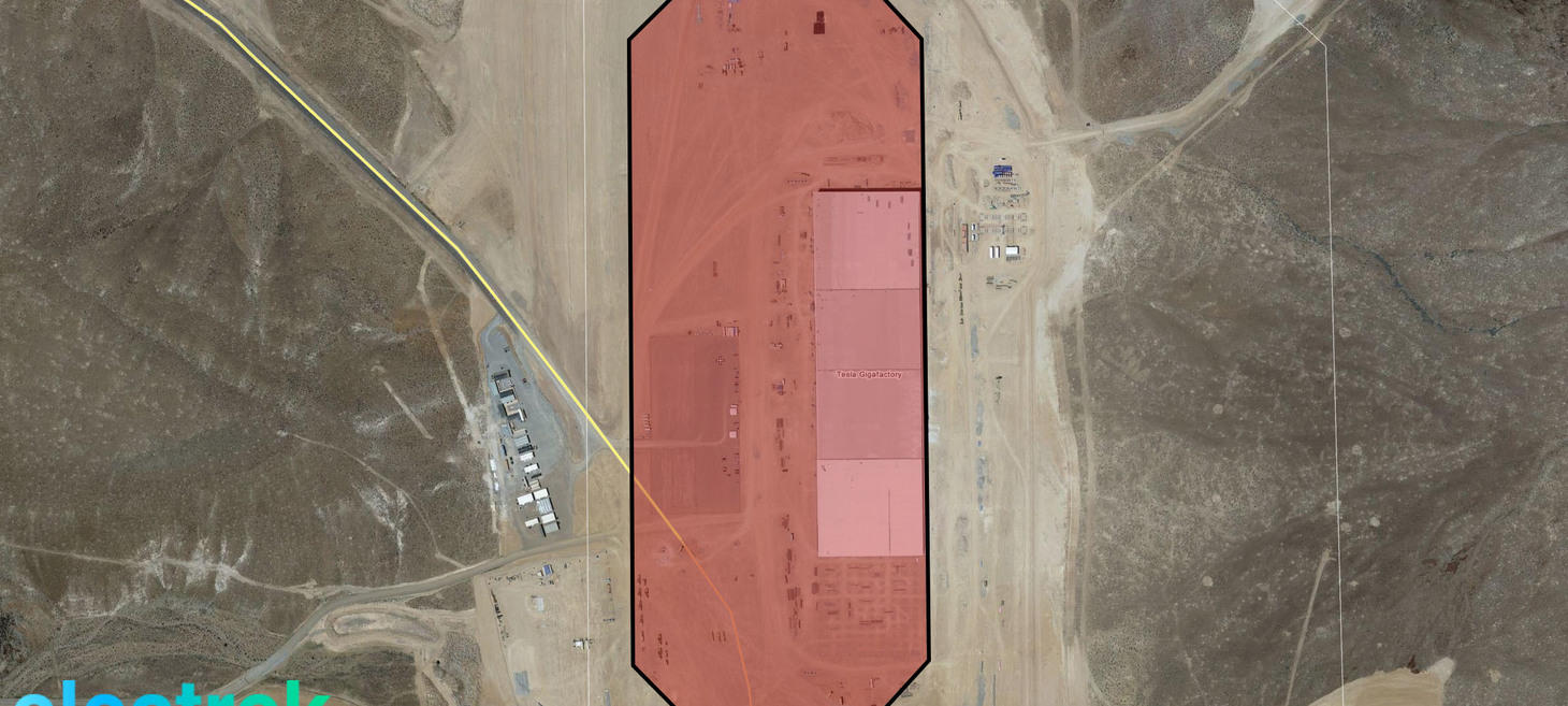 Tesla Gigafactory shown progressing, but still a fraction of its final size in recent satellite photo