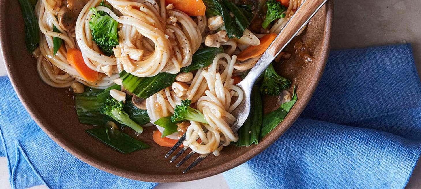 Chinese Noodles in Ginger Garlic Sauce | Forks Over Knives