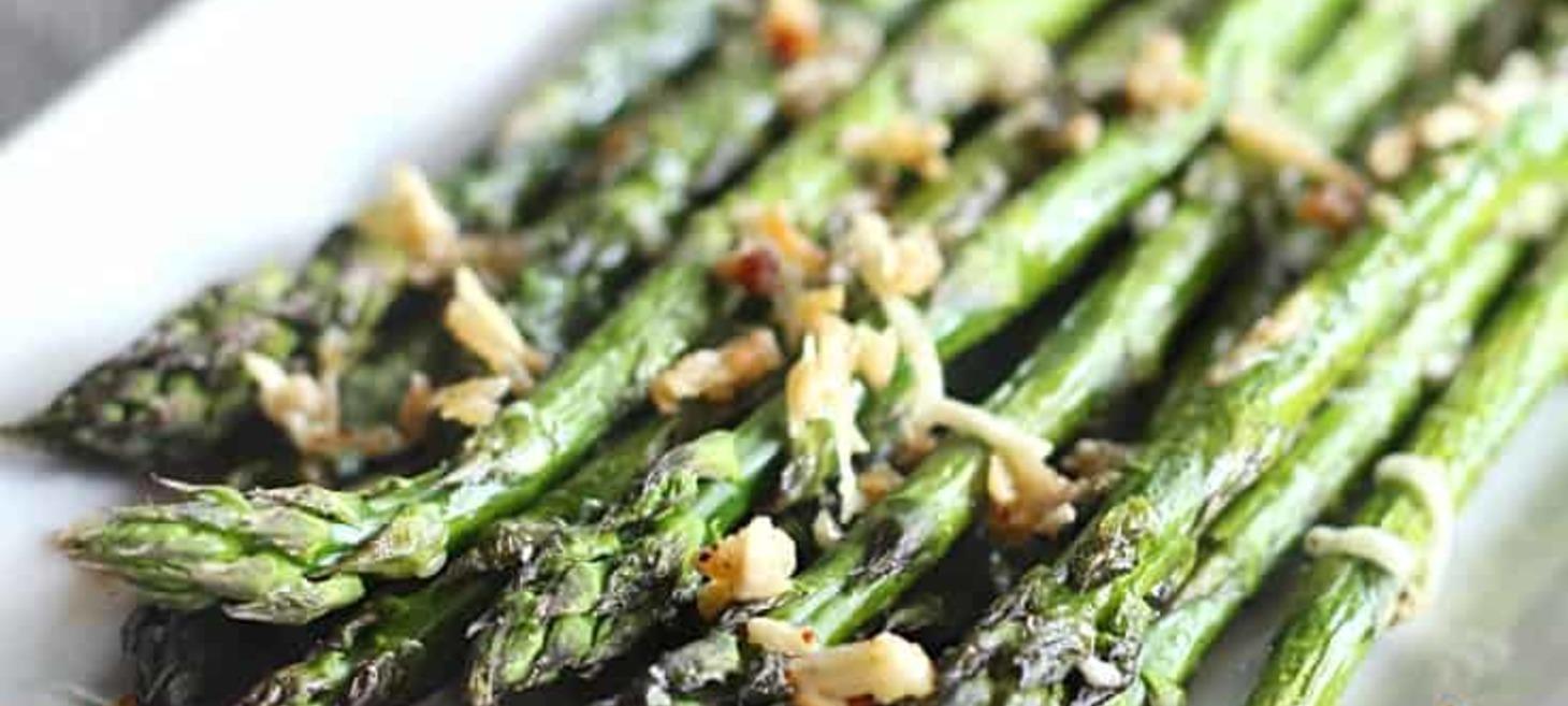 Garlic Parmesan Roasted Asparagus - Belle of the Kitchen