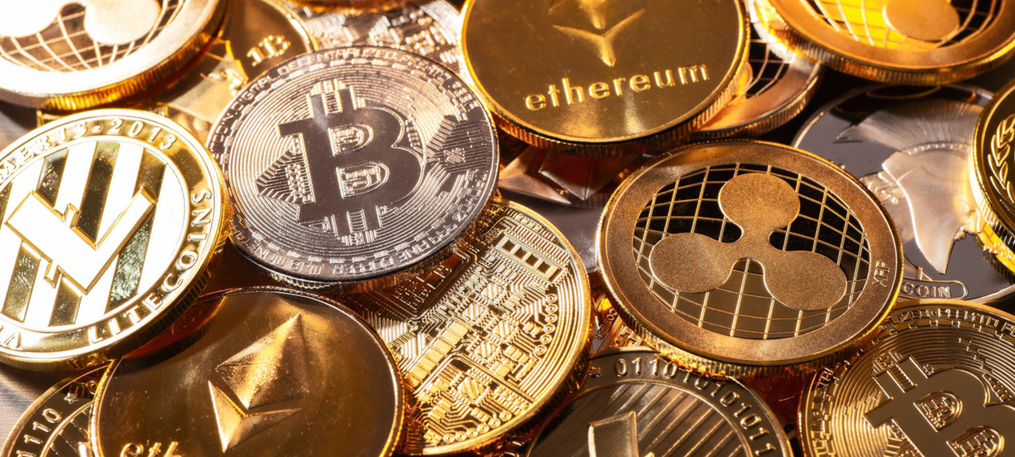Bitcoin (BTC) Jumps 12% Today But Crowd Sentiment for Altcoins Turn Negative. End of Bull Run?