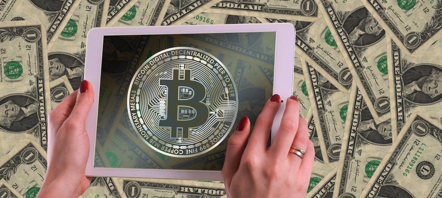 Gold or Bitcoin – Where can you park your funds?