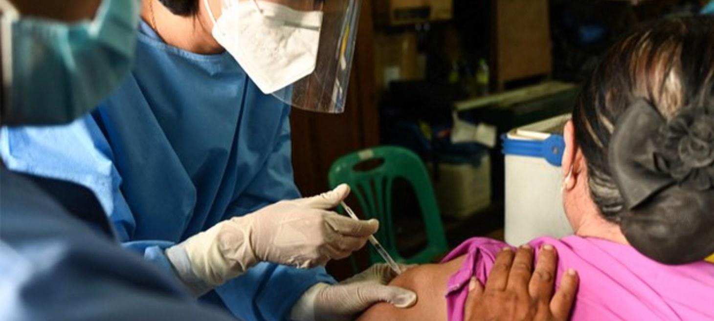 Myanmar Factory Workers Forced to Choose Between Chinese Vaccines And Pink Slips