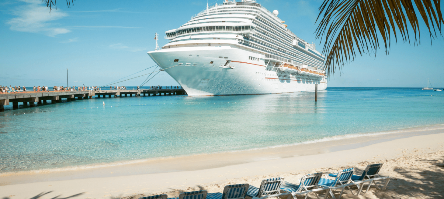 Couple lives on cruise ship