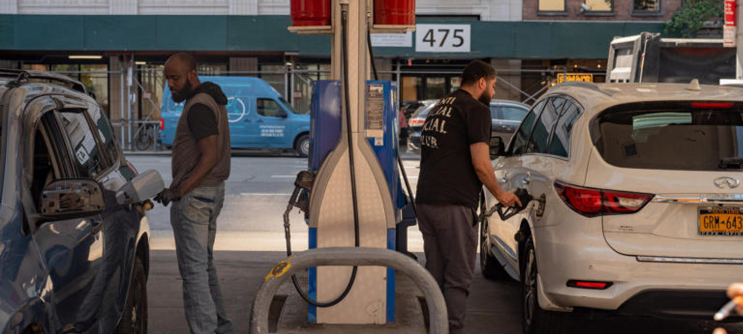 Biden Seeks Price Cap on Russian Oil Amid Fears of Gas Shock