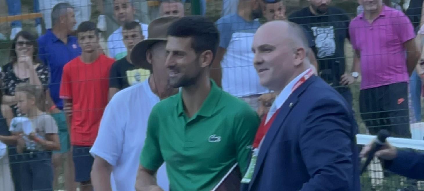 Novak Djokovic defeats Nick Kyrgios for fourth consecutive Wimbledon title