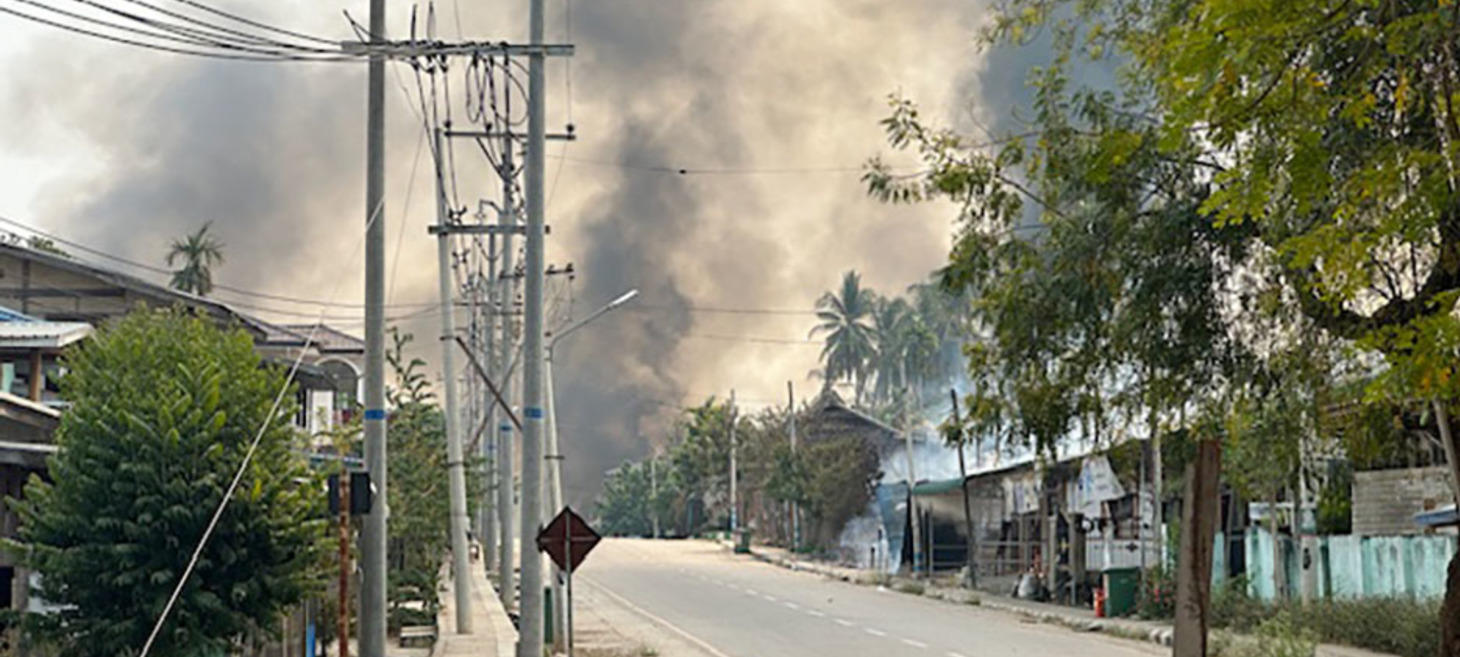 Myanmar Army in Myawaddy Asks Thailand to Shelter Its Officials