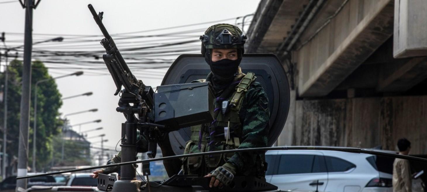 Myanmar troops retreat as rebels declare control over key border town