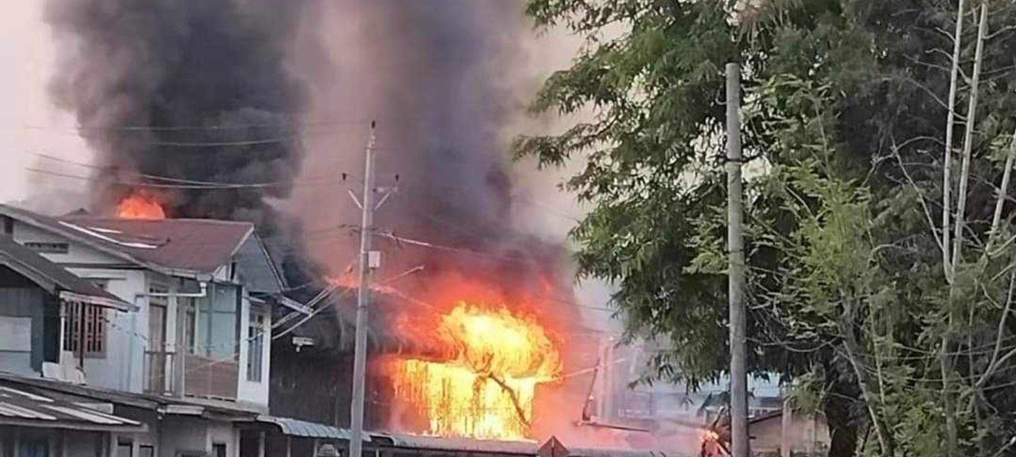 Military Council Attacks Hundreds of Buildings in Momauk and Mansi