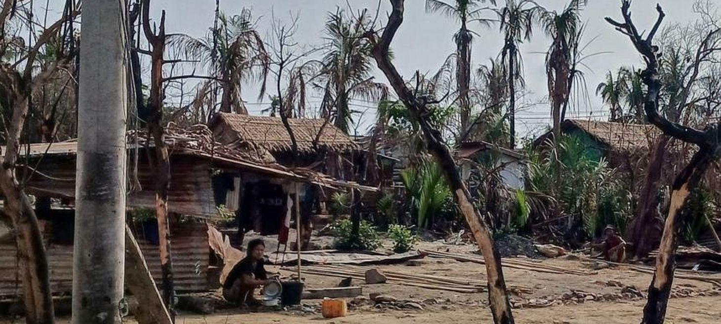 Ethnic fighters battling way into key north Myanmar town